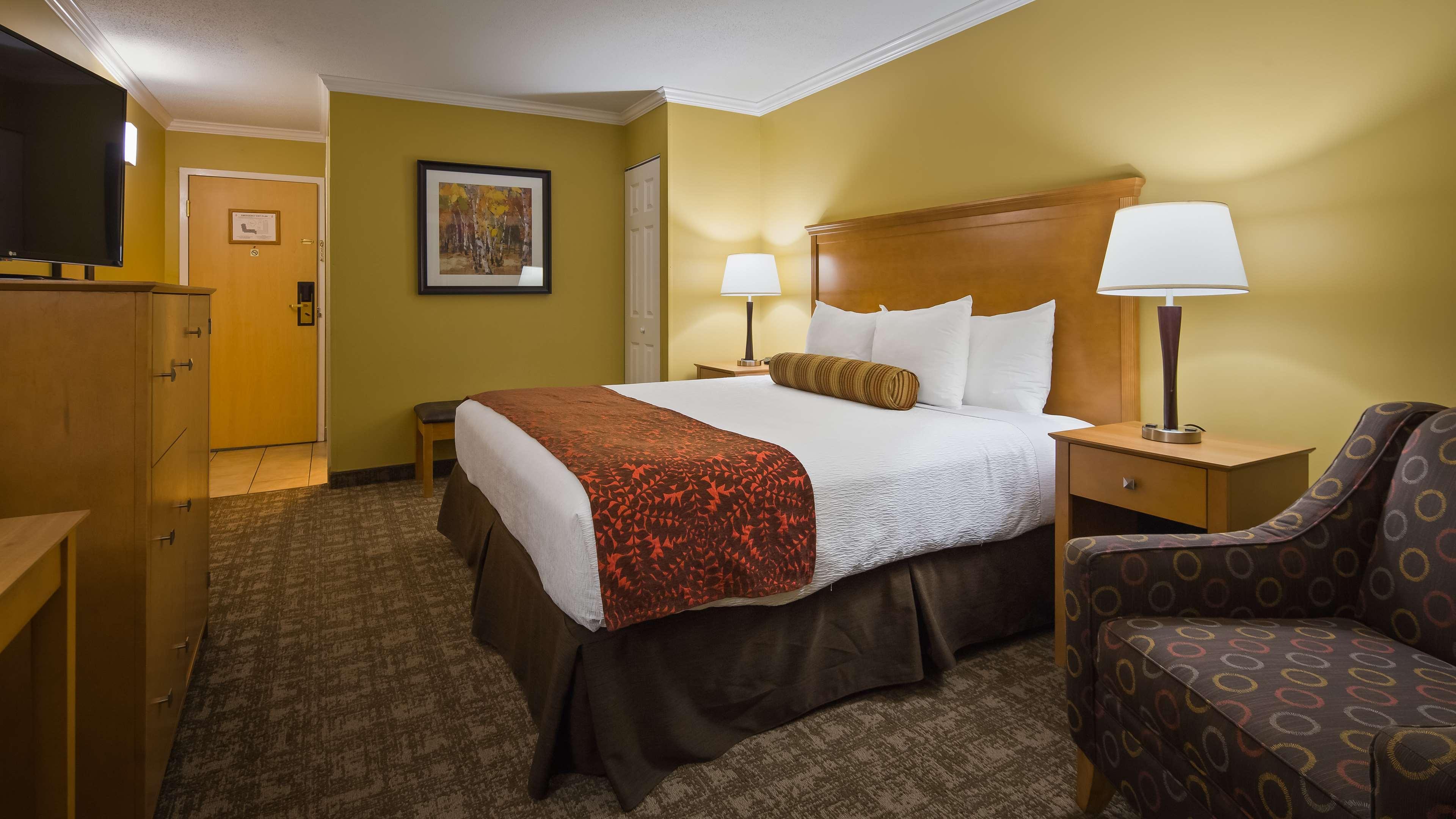 Best Western Plus Windjammer Inn & Conference Center Burlington Zewnętrze zdjęcie