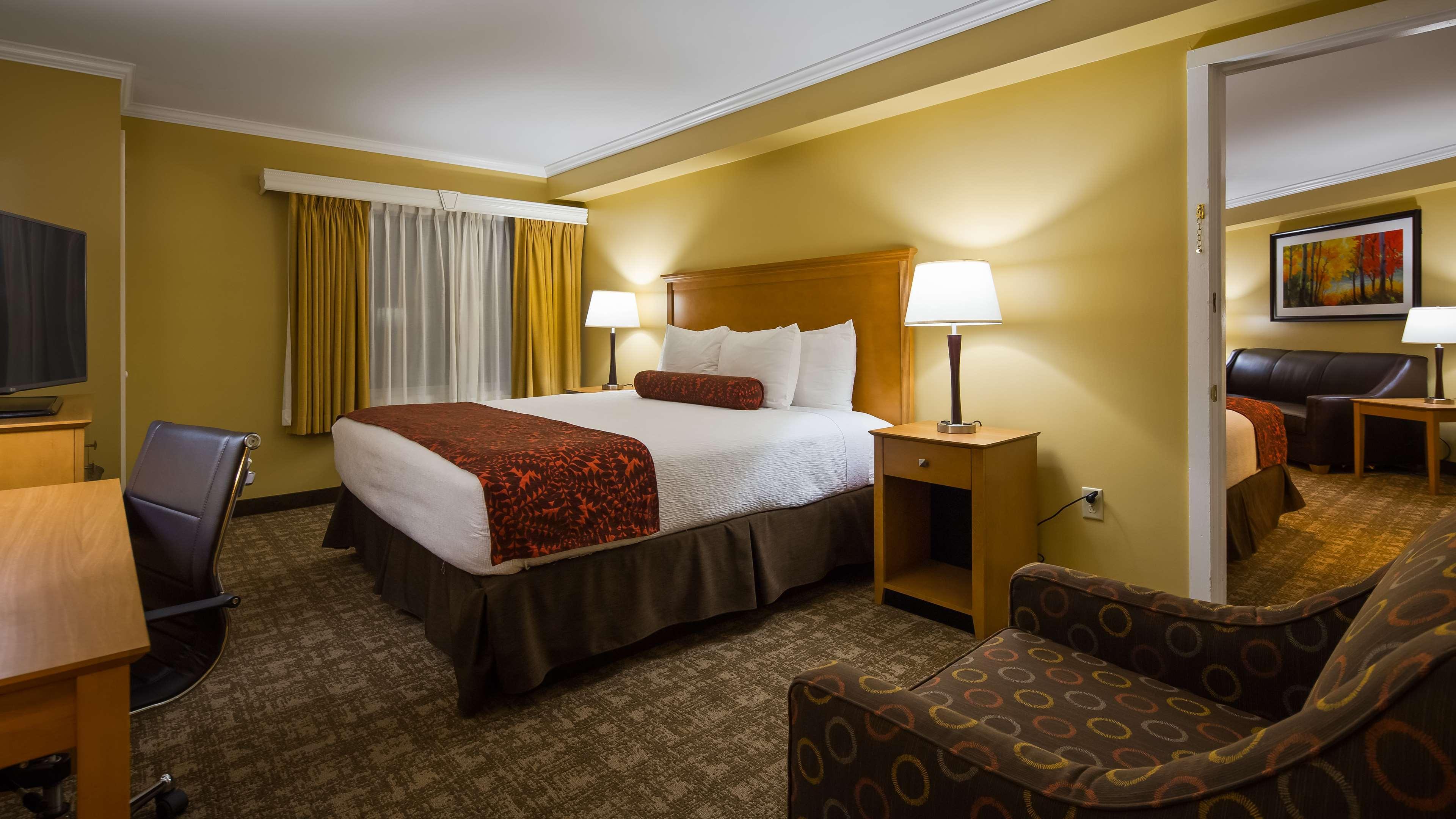 Best Western Plus Windjammer Inn & Conference Center Burlington Zewnętrze zdjęcie