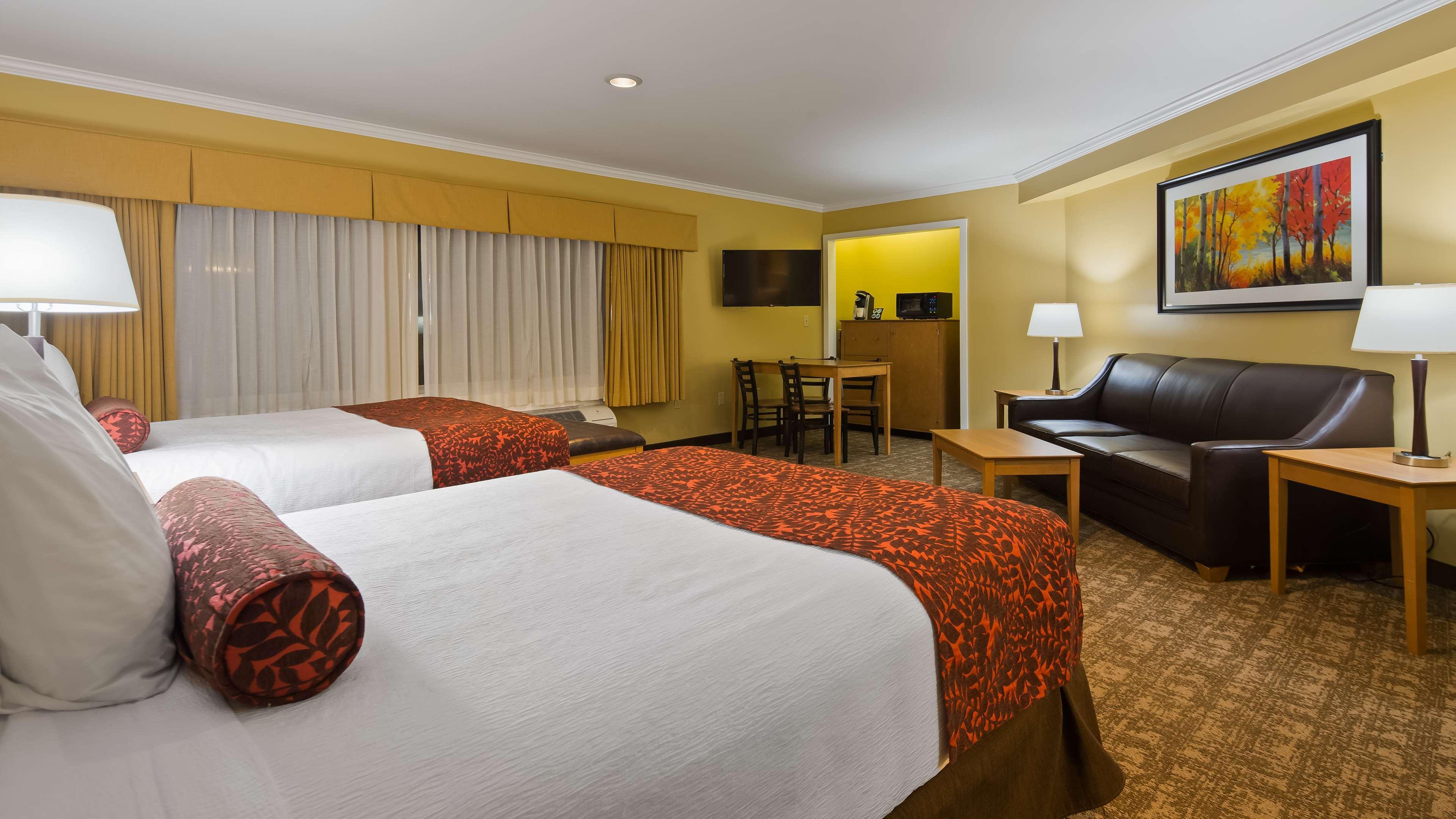 Best Western Plus Windjammer Inn & Conference Center Burlington Zewnętrze zdjęcie
