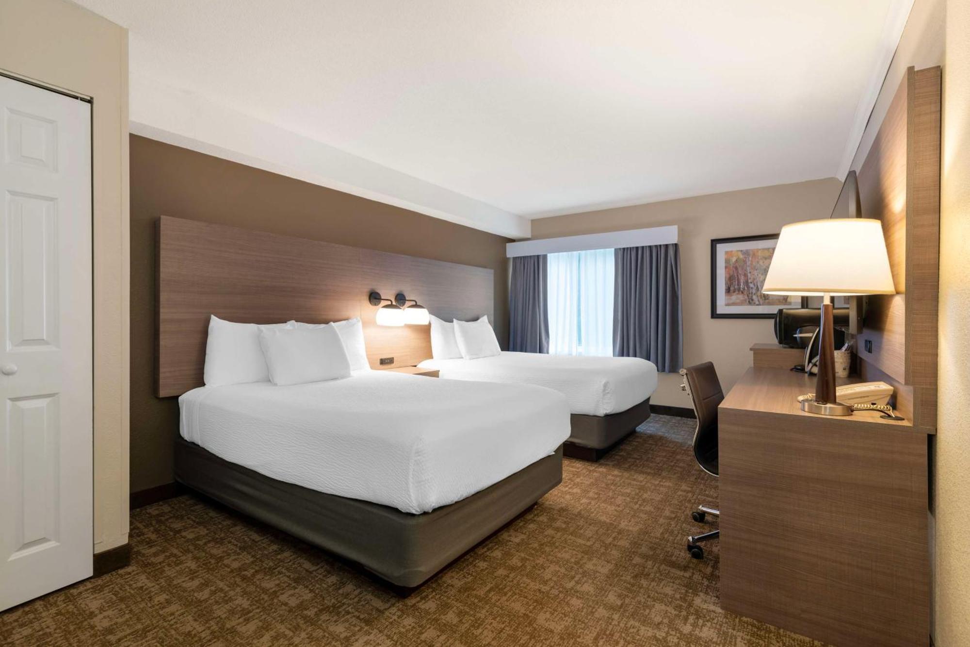 Best Western Plus Windjammer Inn & Conference Center Burlington Zewnętrze zdjęcie