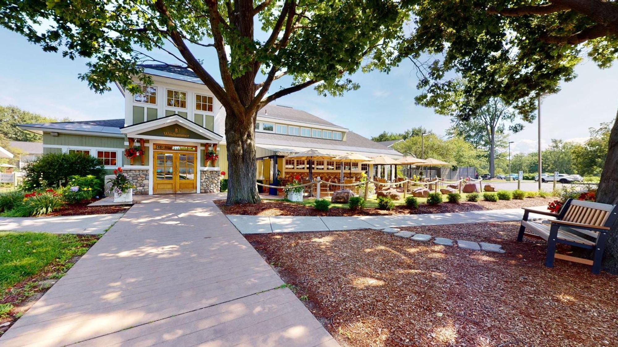 Best Western Plus Windjammer Inn & Conference Center Burlington Zewnętrze zdjęcie