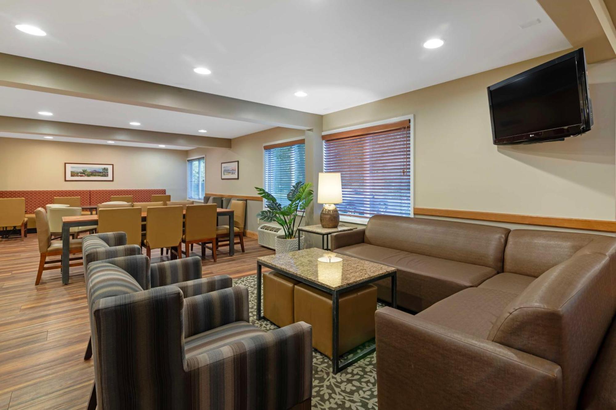 Best Western Plus Windjammer Inn & Conference Center Burlington Zewnętrze zdjęcie