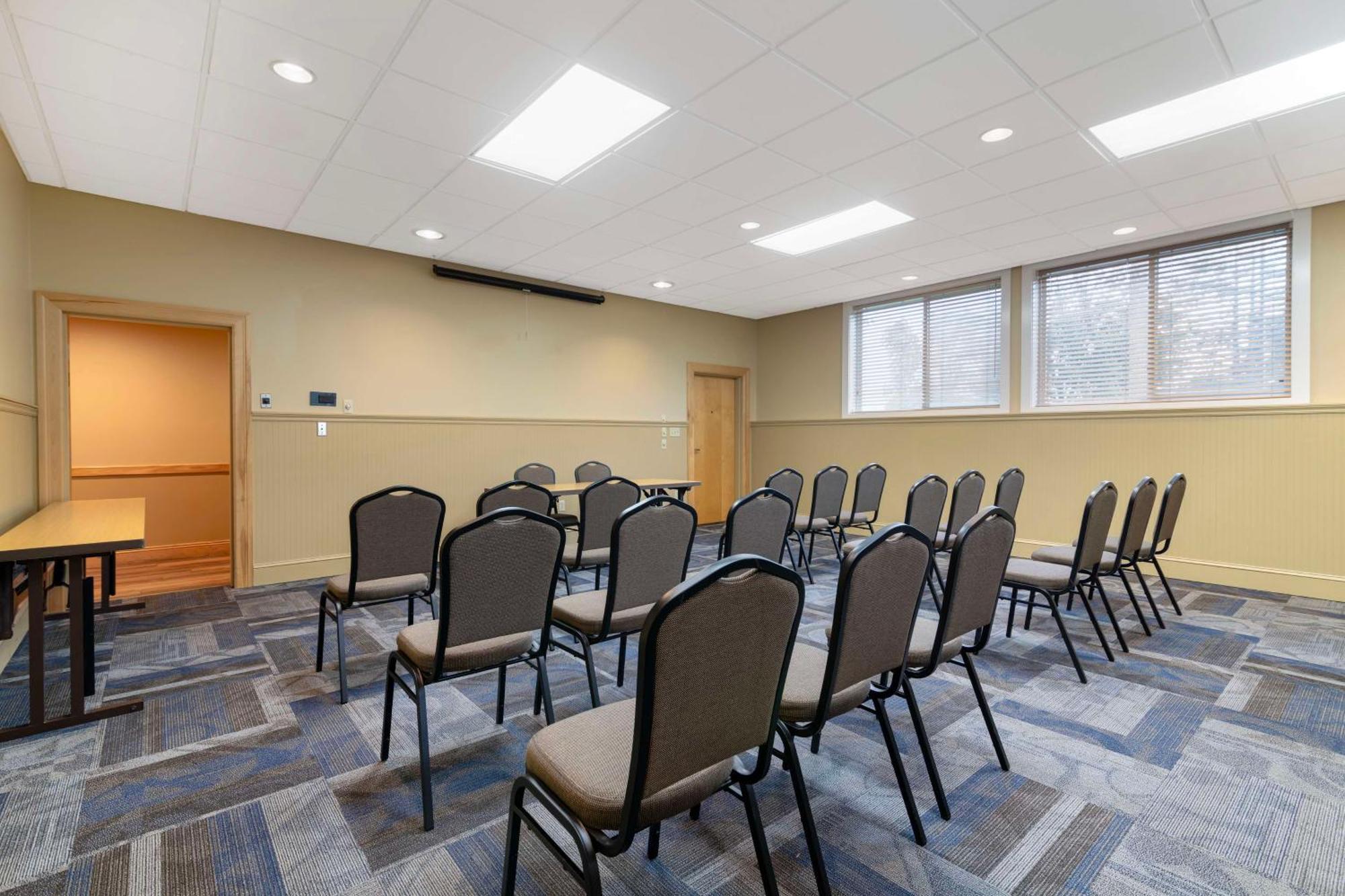 Best Western Plus Windjammer Inn & Conference Center Burlington Zewnętrze zdjęcie
