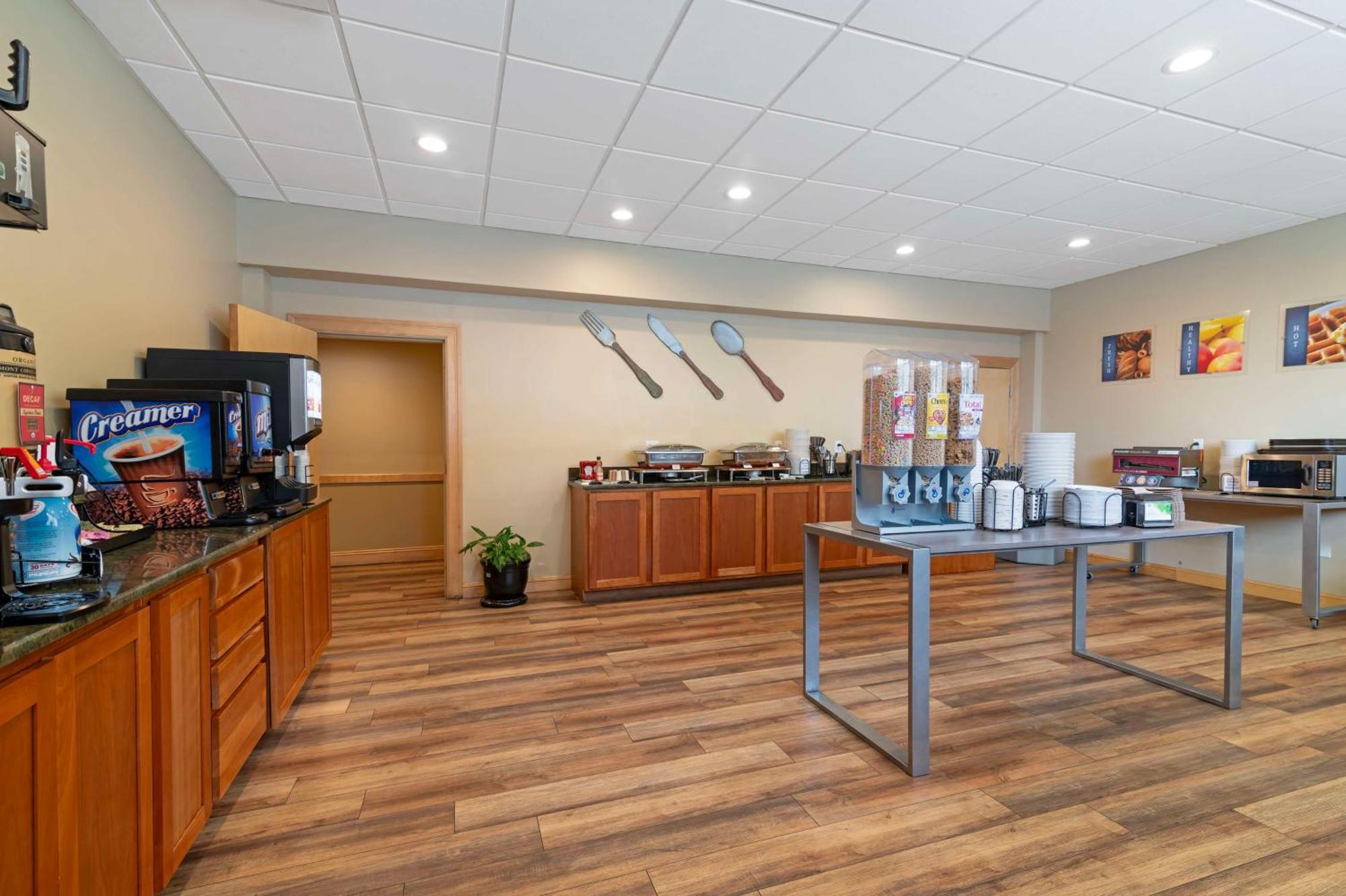 Best Western Plus Windjammer Inn & Conference Center Burlington Zewnętrze zdjęcie
