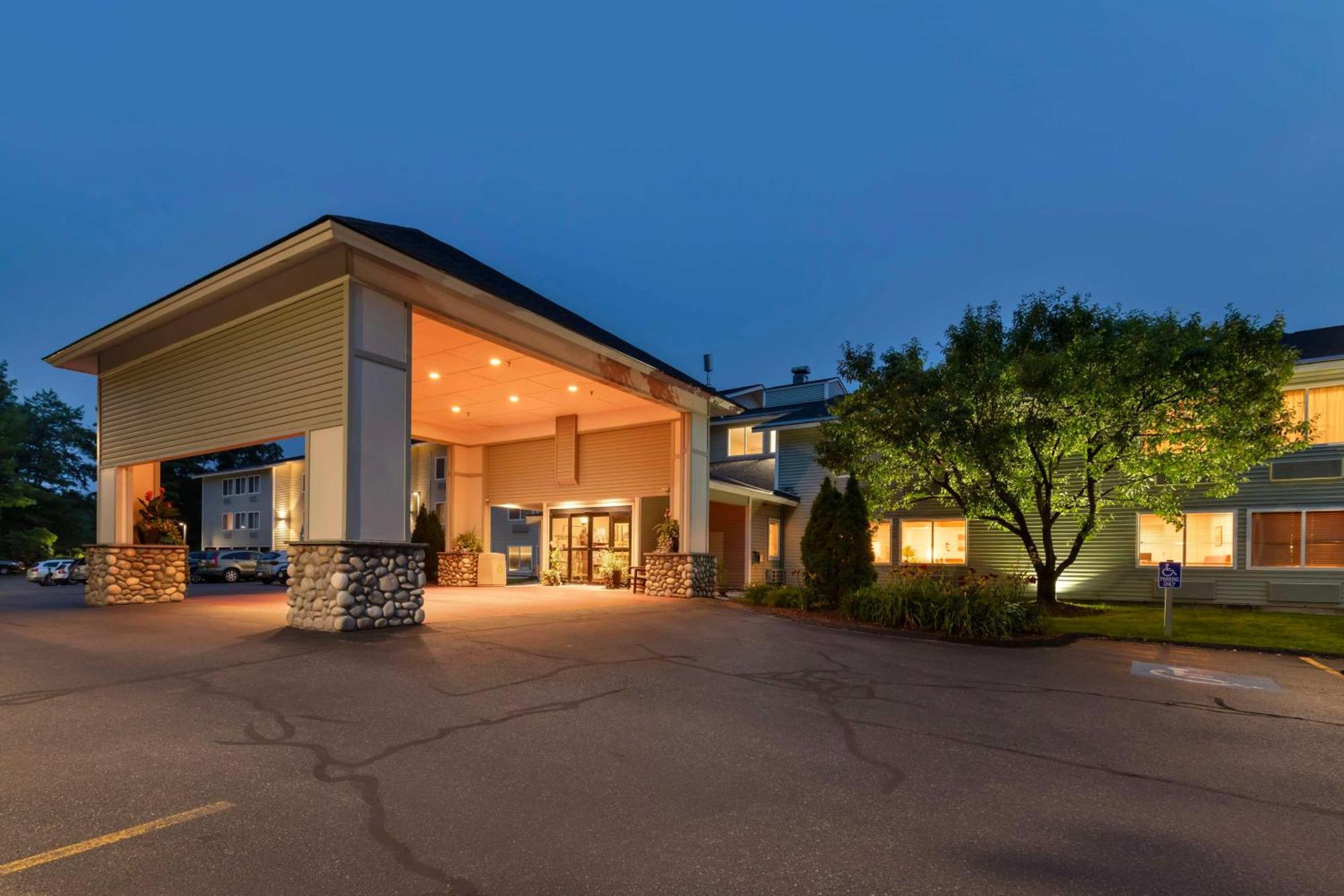 Best Western Plus Windjammer Inn & Conference Center Burlington Zewnętrze zdjęcie