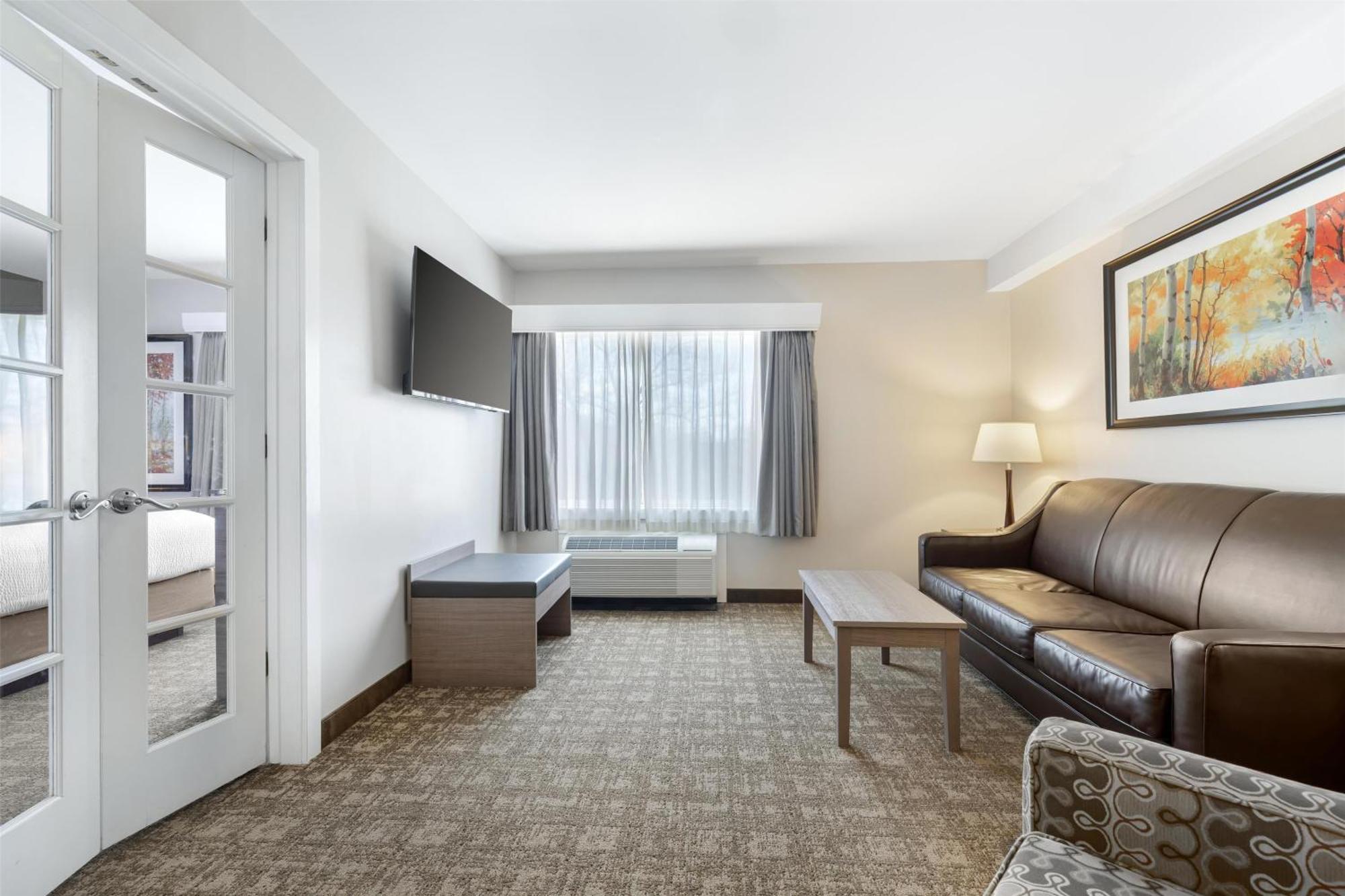 Best Western Plus Windjammer Inn & Conference Center Burlington Zewnętrze zdjęcie