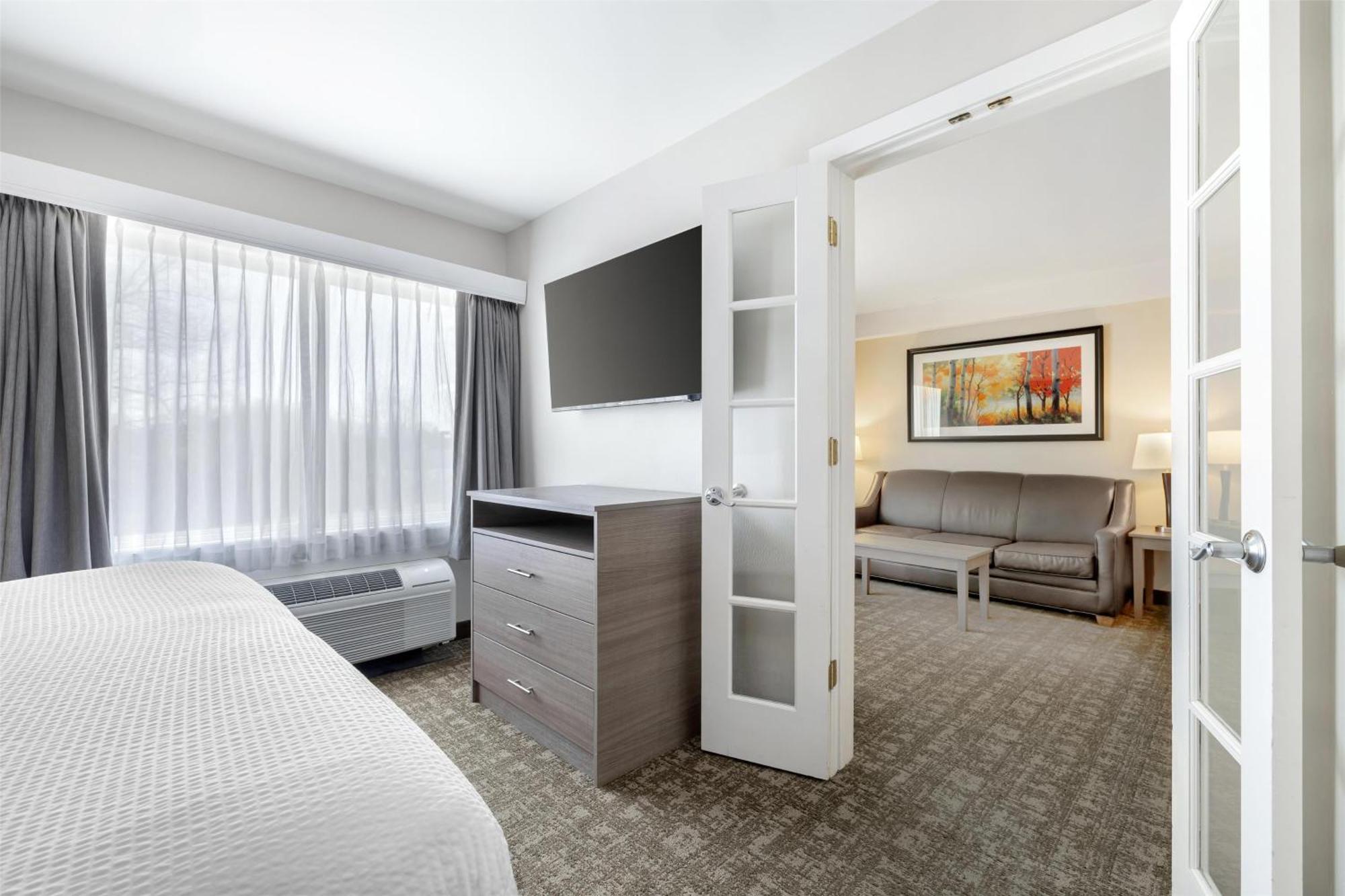 Best Western Plus Windjammer Inn & Conference Center Burlington Zewnętrze zdjęcie